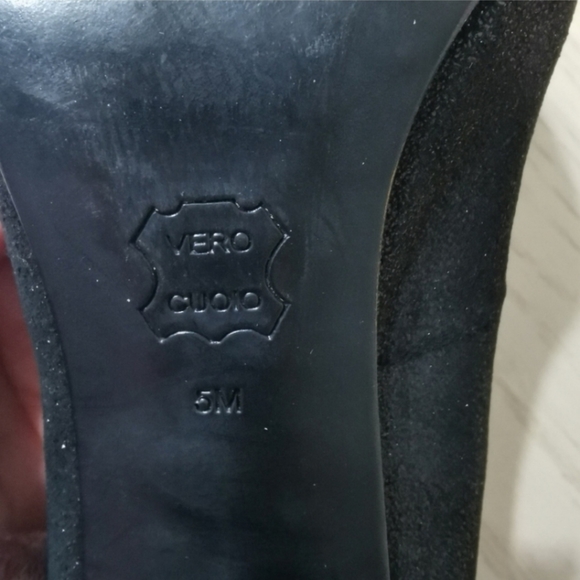 Juicy Couture Sparkly Heels - Picture 9 of 12